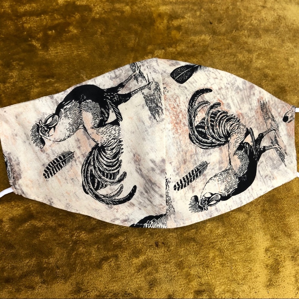 Roosters Mask w filter Pocket Sleeve